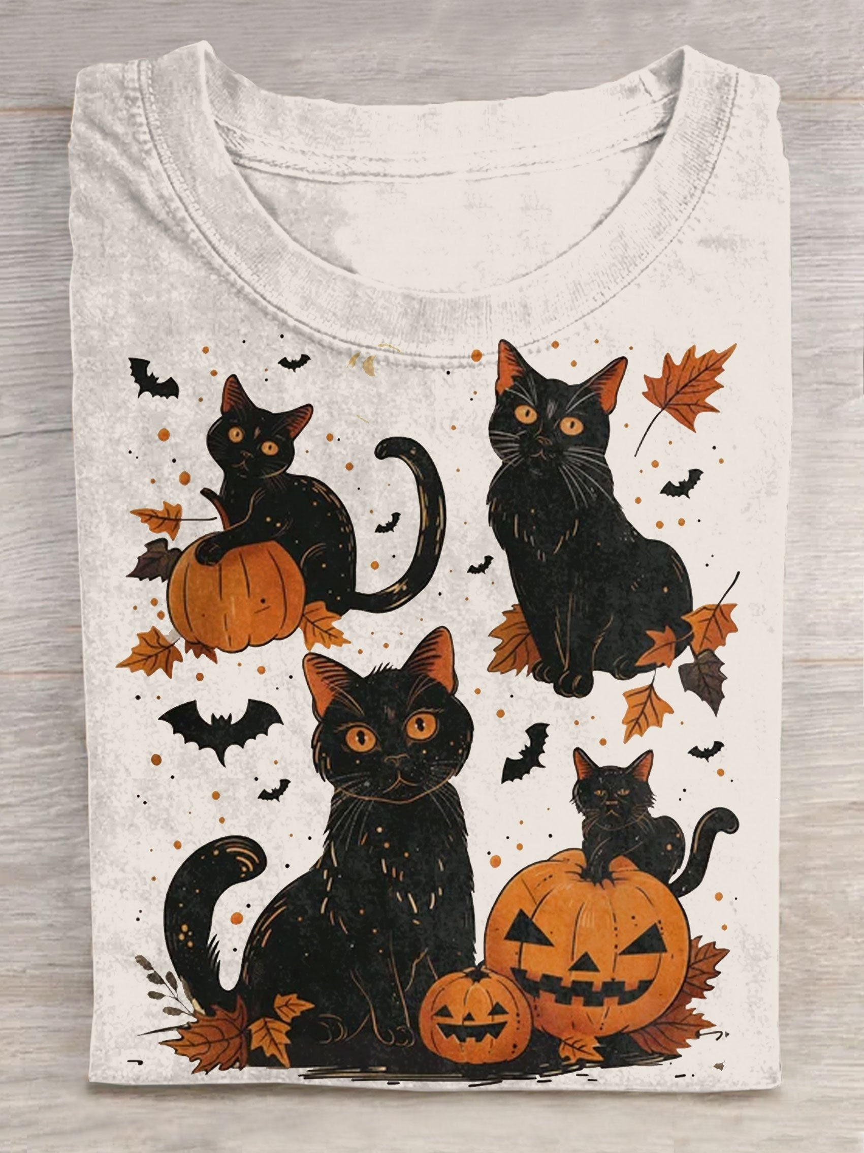 Lässiges Kurzarm-T-Shirt mit schwarzem Katzen-Halloween-Kunstdruck
