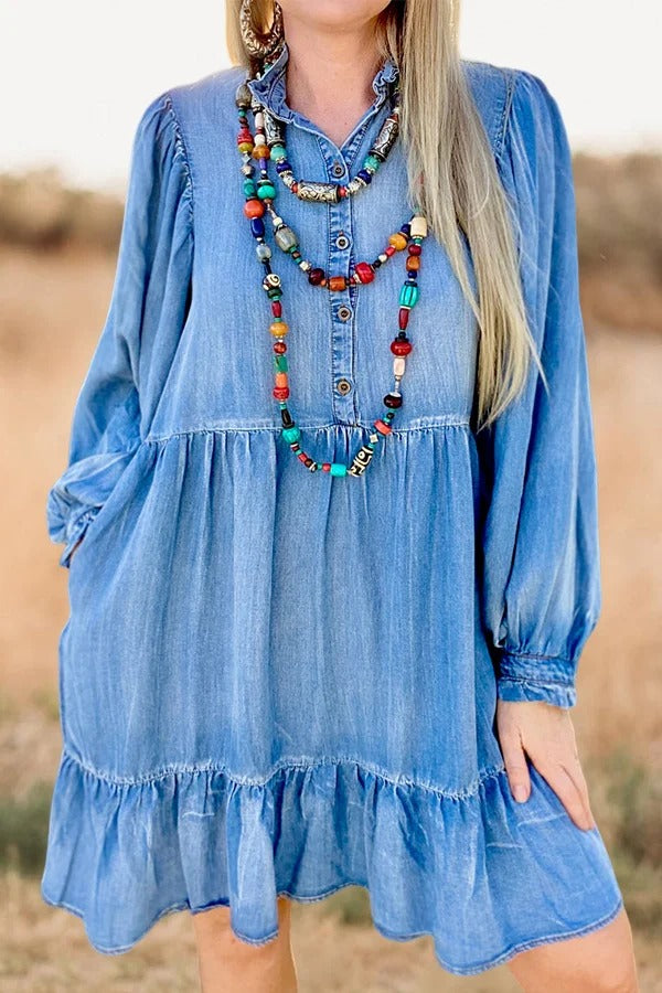 Robe en jean délavée vintage avec poches à volants