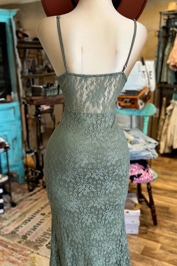 Wunderschönes Spitzenkleid mit Fischschwanz