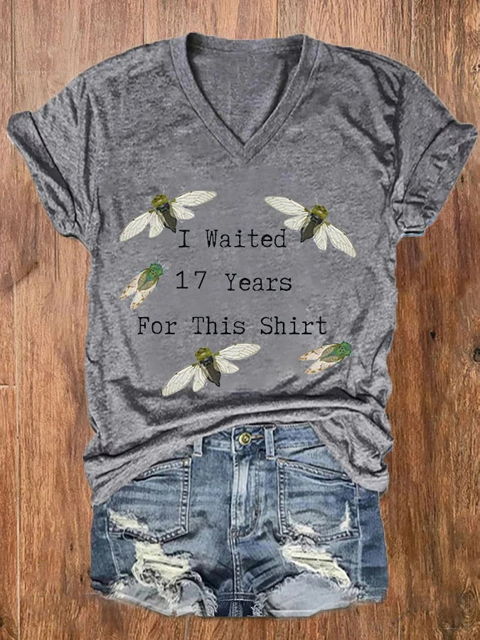 Women's Funny Cicada The Great Cicada Comeback Tour 2024 V-Neck Tee