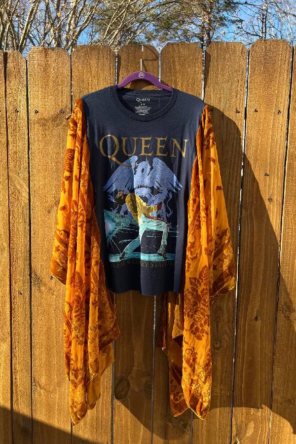 QUEEN golden