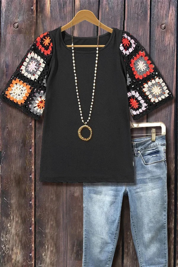 Lässiges Häkeloberteil mit kurzen Ärmeln