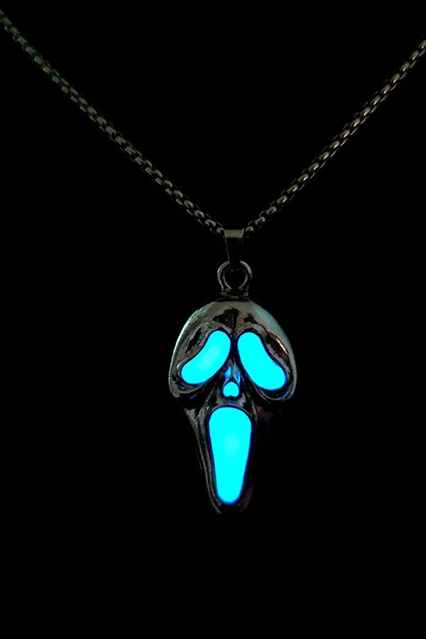 Alloy Glow-in-the-Dark Skull Pendant Necklace