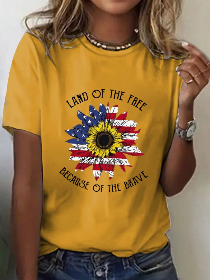 T-shirt décontracté imprimé « Land of the Free Because of the Brave » pour femme