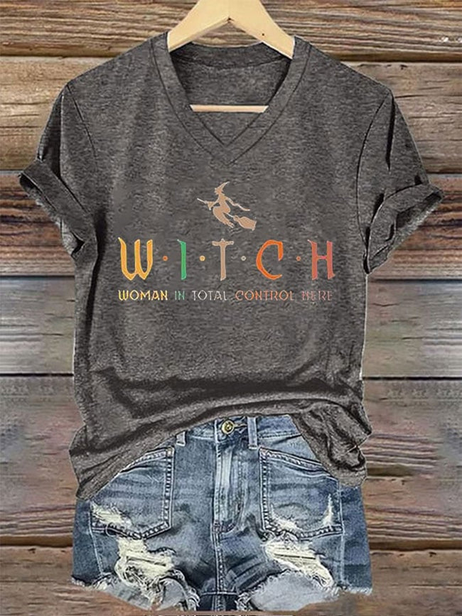 Women's Halloween Witch Woman In Total Control Herself Powherful Print T-Shirt