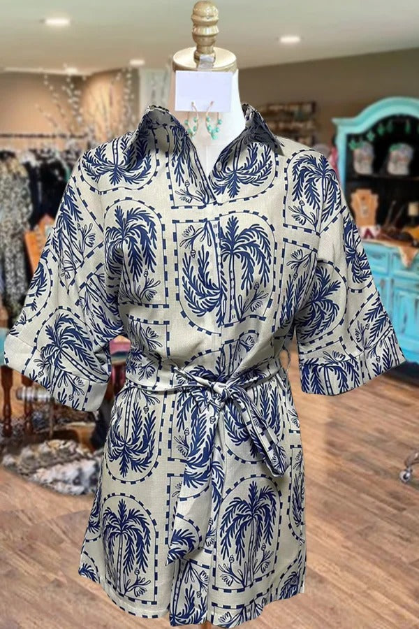 Lockerer Strampler mit Vintage-Print und Gürtel