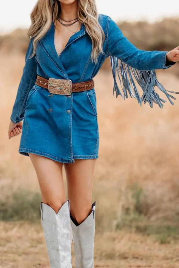 Vintage gewaschenes Jeanskleid mit Quastenrevers