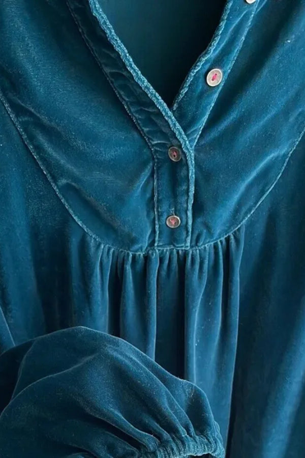 VINTAGE VELVET TOP IN BLUE