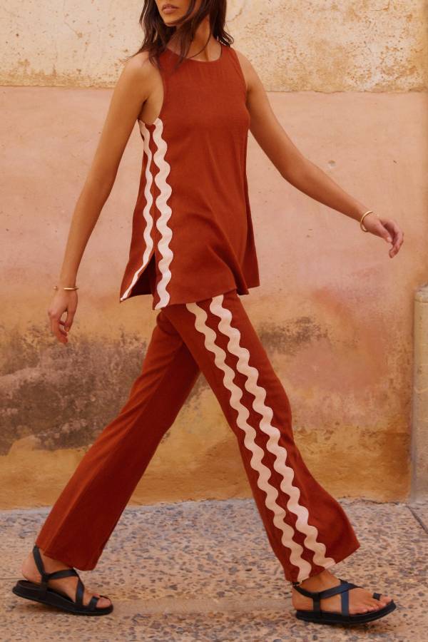 Ensemble débardeur à bordure ondulée et pantalon évasé à taille élastique et poches en mélange de lin Tash