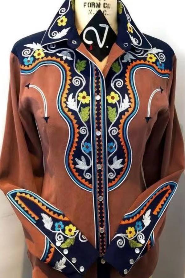 Hauts imprimés pour femmes