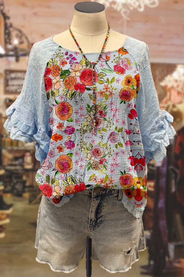 Haut élégant à manches volantées et imprimé contrasté