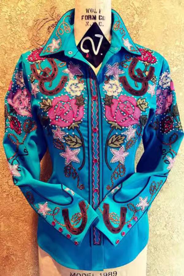 Hauts imprimés pour femmes