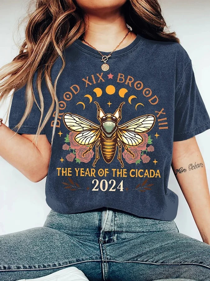 Damen T-Shirt mit „The Cicadas Reunion Tour“-Print