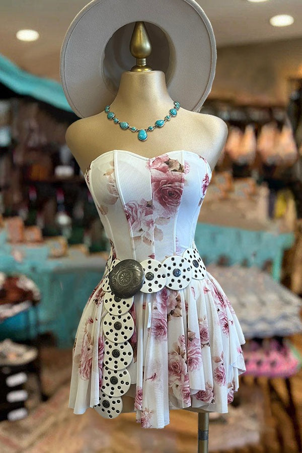 Robe élégante plissée à épaules dénudées et dégradée