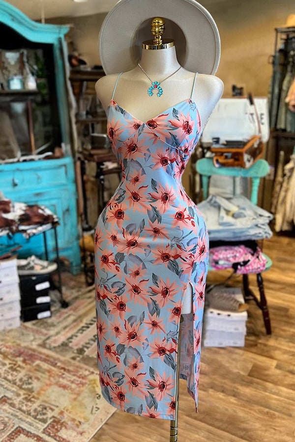 Belle robe midi fendue à bretelles et motif floral