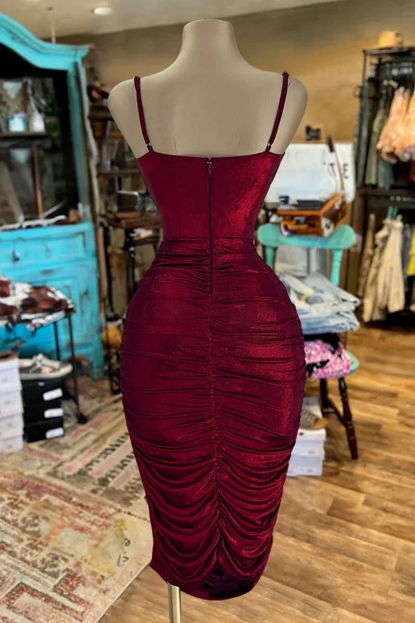 Robe fourreau en satin glamour