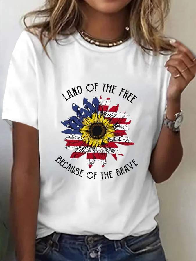 T-shirt décontracté imprimé « Land of the Free Because of the Brave » pour femme
