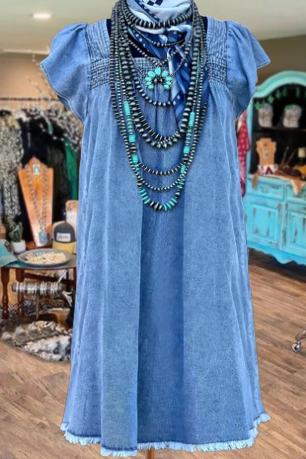 Robe décontractée en jean à col carré et bords bruts