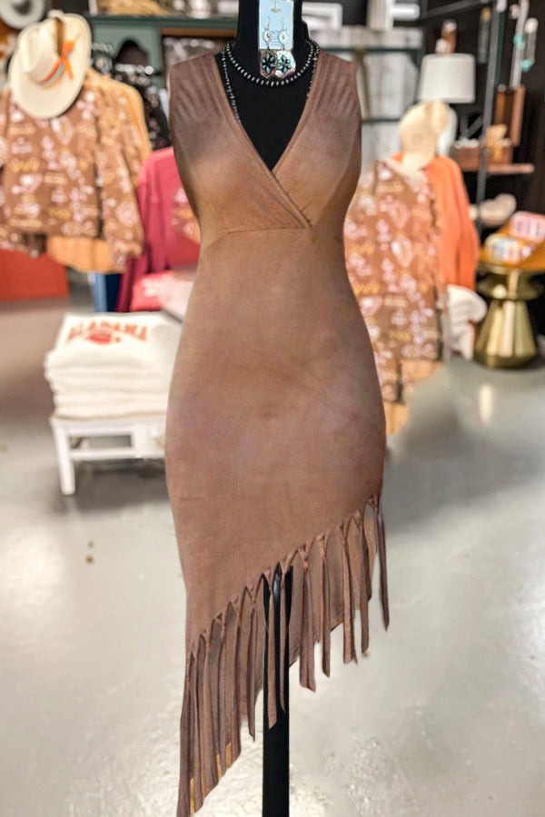 Robes mi-longues coupe régulière à pompons