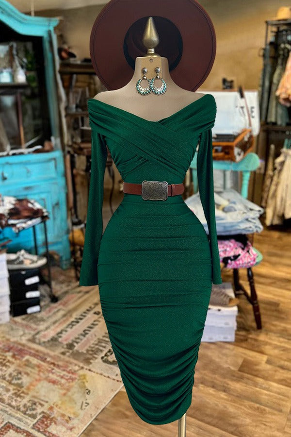 Robe mi-longue à épaules dénudées croisées