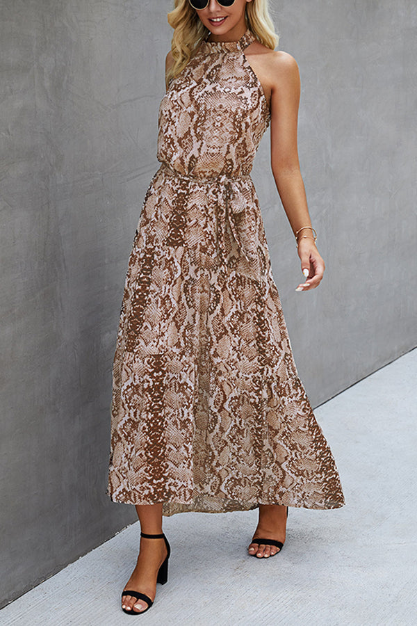 Elegantes Damenkleid mit Neckholder und Animalprint
