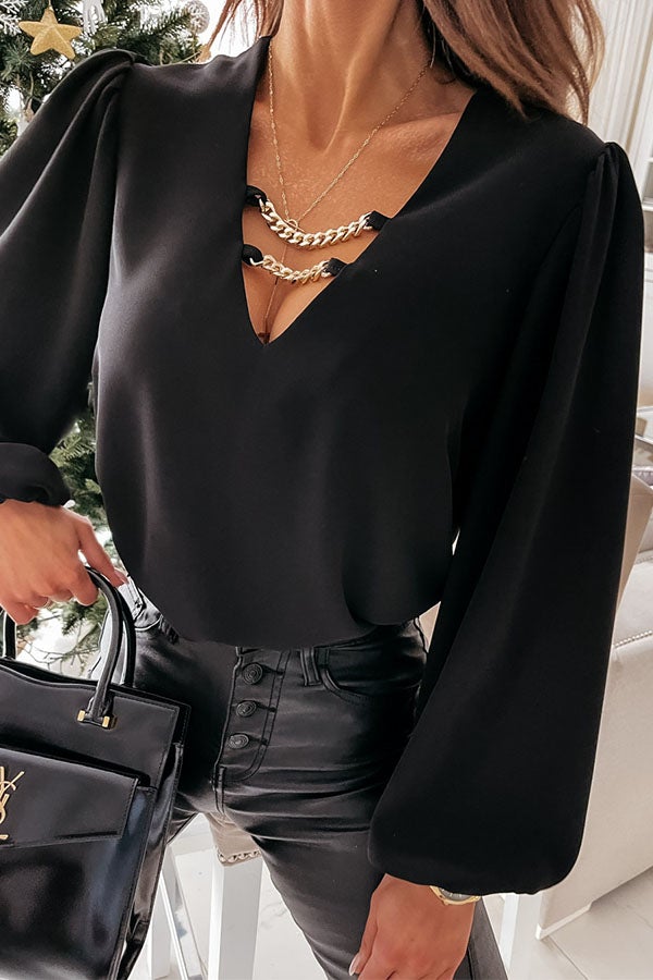 Chemisier à manches bouffantes avec motif chaîne et lettre d'amour