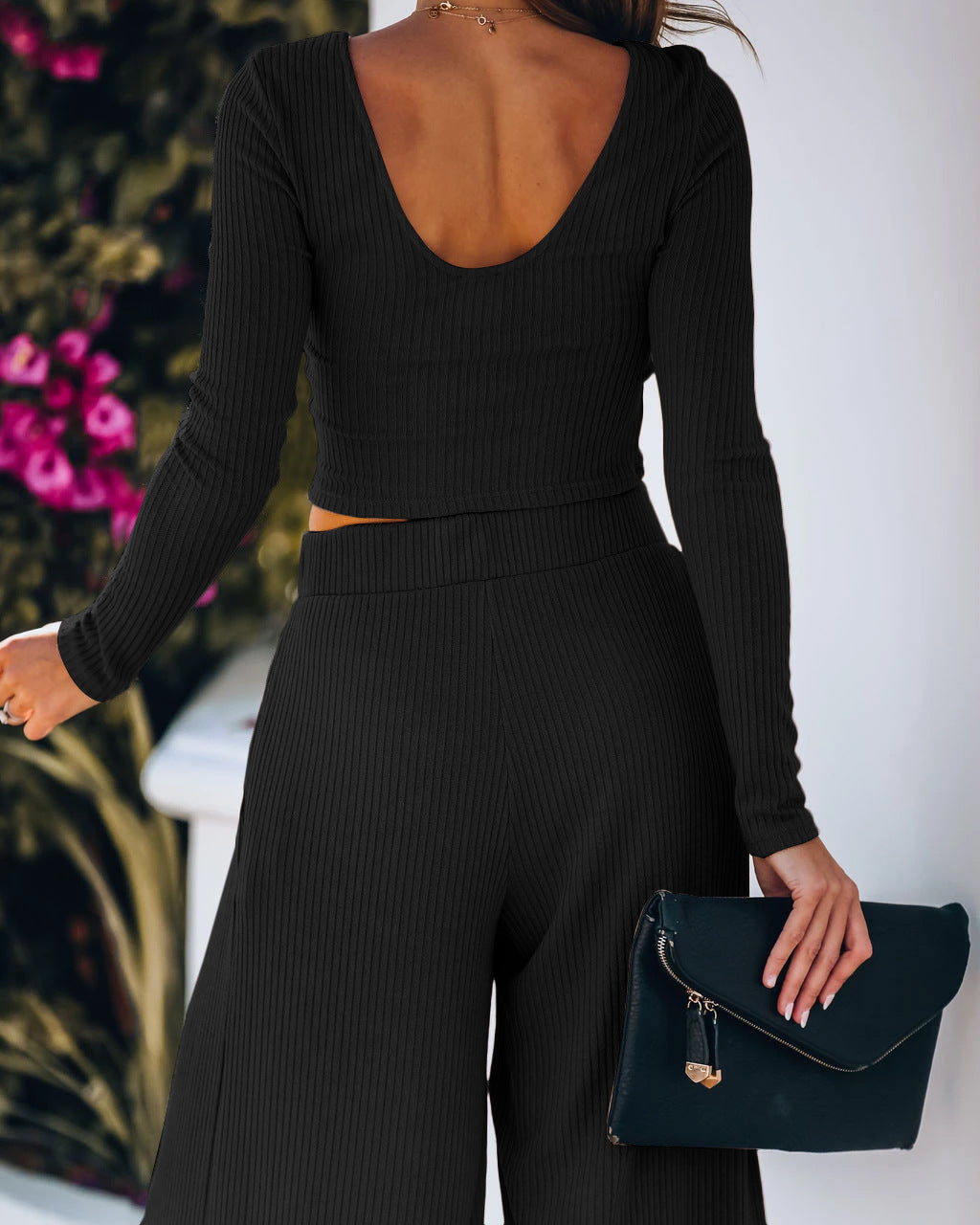 Gerippte Hose mit weitem Bein und Taschen