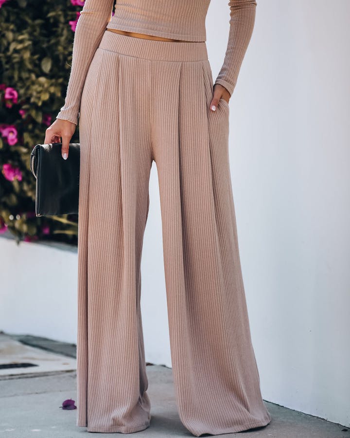 Gerippte Hose mit weitem Bein und Taschen