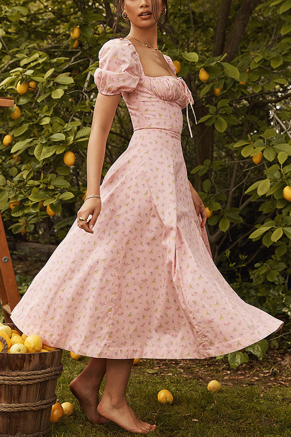 Tiana Madi-Kleid mit Puffärmeln und seitlichem Schlitz