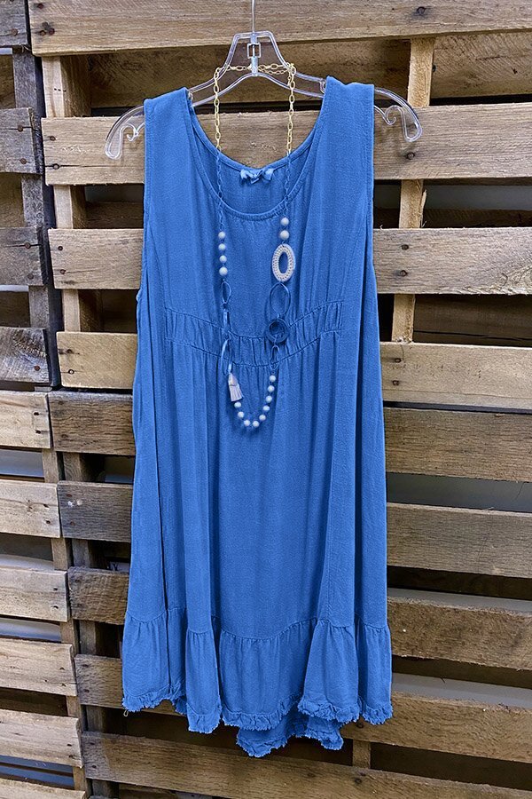 Round Neck Sleeveless Pleated Dress