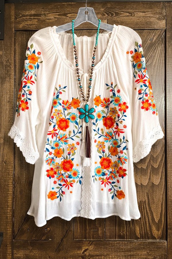 Haut plissé à volants brodé de fleurs