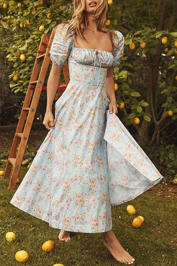 Tiana Madi-Kleid mit Puffärmeln und seitlichem Schlitz