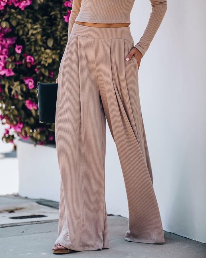 Gerippte Hose mit weitem Bein und Taschen
