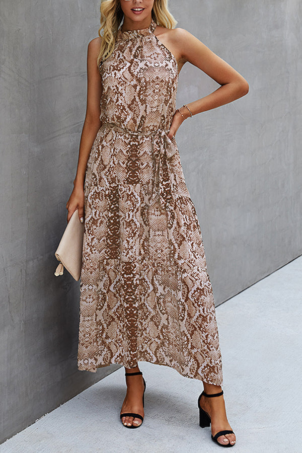 Elegantes Damenkleid mit Neckholder und Animalprint