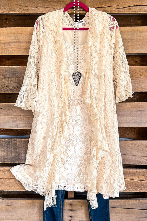 Cardigan romantique en abricot doux