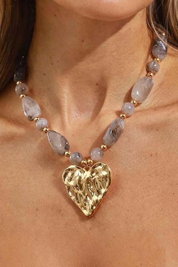 Irregular Pearl Clavicle Chain