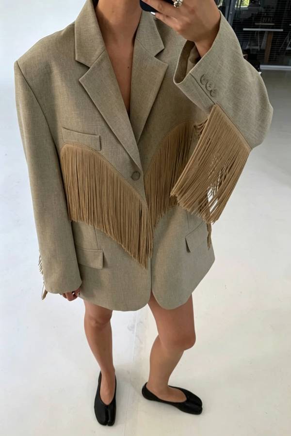 Dynamic and Stylish Heart-shaped Tassel Pattern Trim Long Sleeve Lapel Oversized Blazer Coat