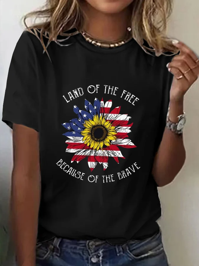 Women's Land Of The Free Because Of The Brave Print Casual T-Shirt