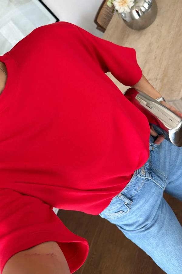 Oversized Short‑Sleeve T‑Shirt With Rhinestone Heart Cut‑Out Back