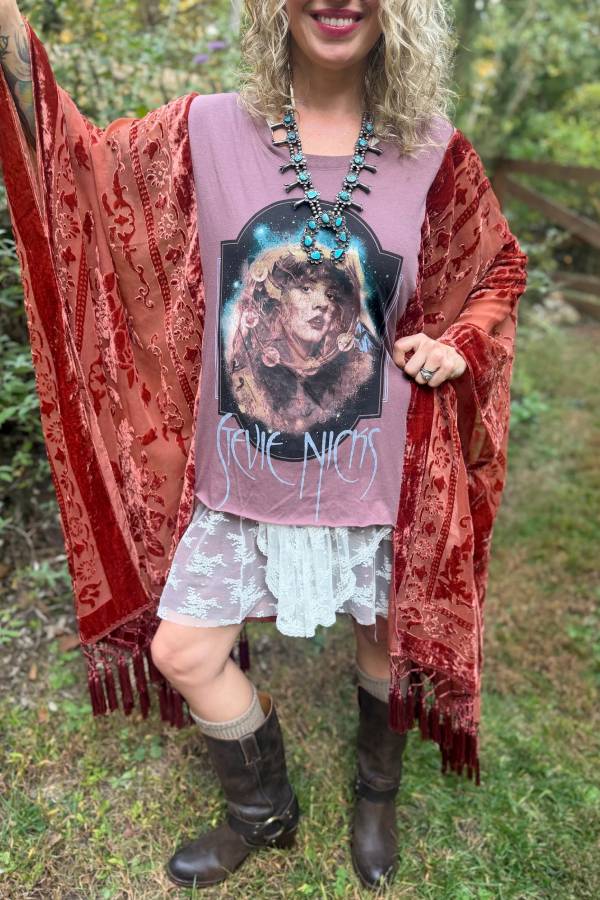 Stevie Nicks Print Tee & Velvet Kimono