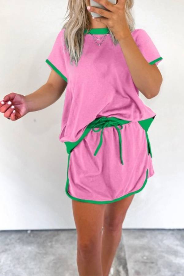 Ensemble 2 pièces t-shirt et jupe-short à épaules tombantes et bordures colorblock pour femme