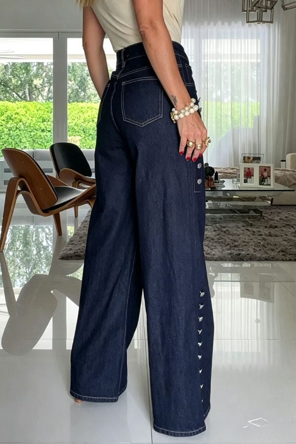 Icon Style Denim Metal Button Design High Rise Pocket Wide Leg Jeans