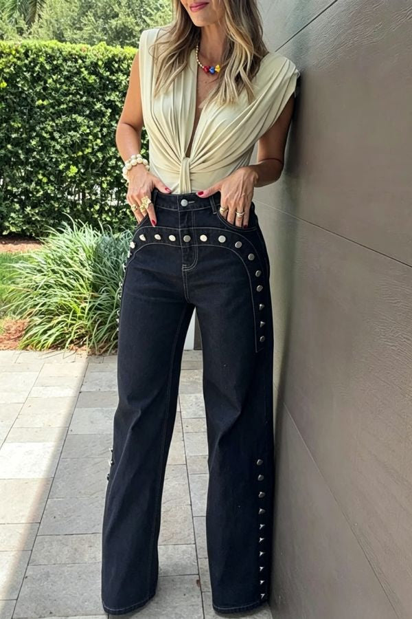 Icon Style Denim Metal Button Design High Rise Pocket Wide Leg Jeans