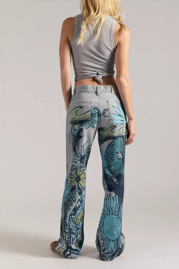 Vintage Art‑Print High‑Waist Flare Jeans