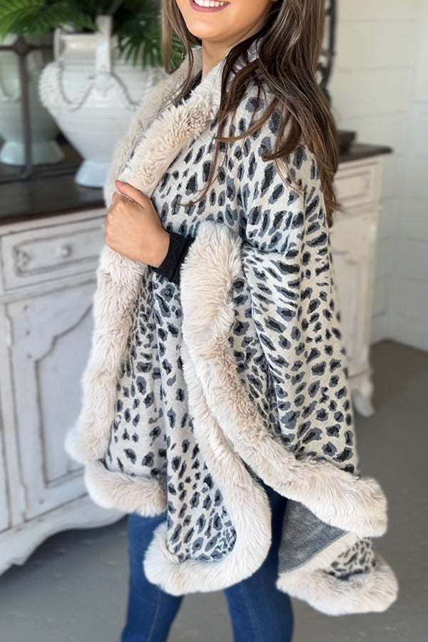 WOMEN'S FAUX FUR DETAIL WRAP